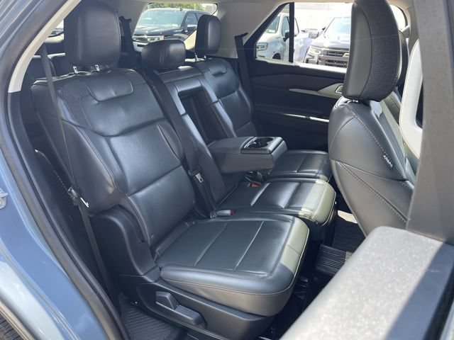 Used 2025 Ford Explorer Active w/ Active Comfort Package AWD/4WD image 27
