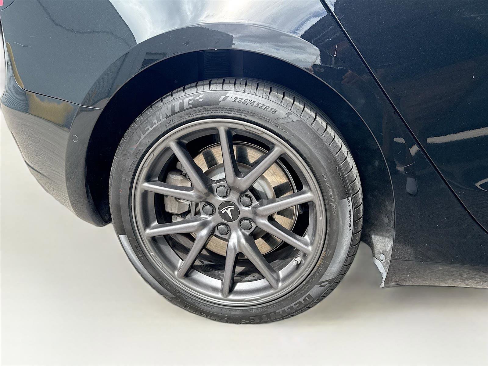 Used 2018 Tesla Model 3 Performance image 17