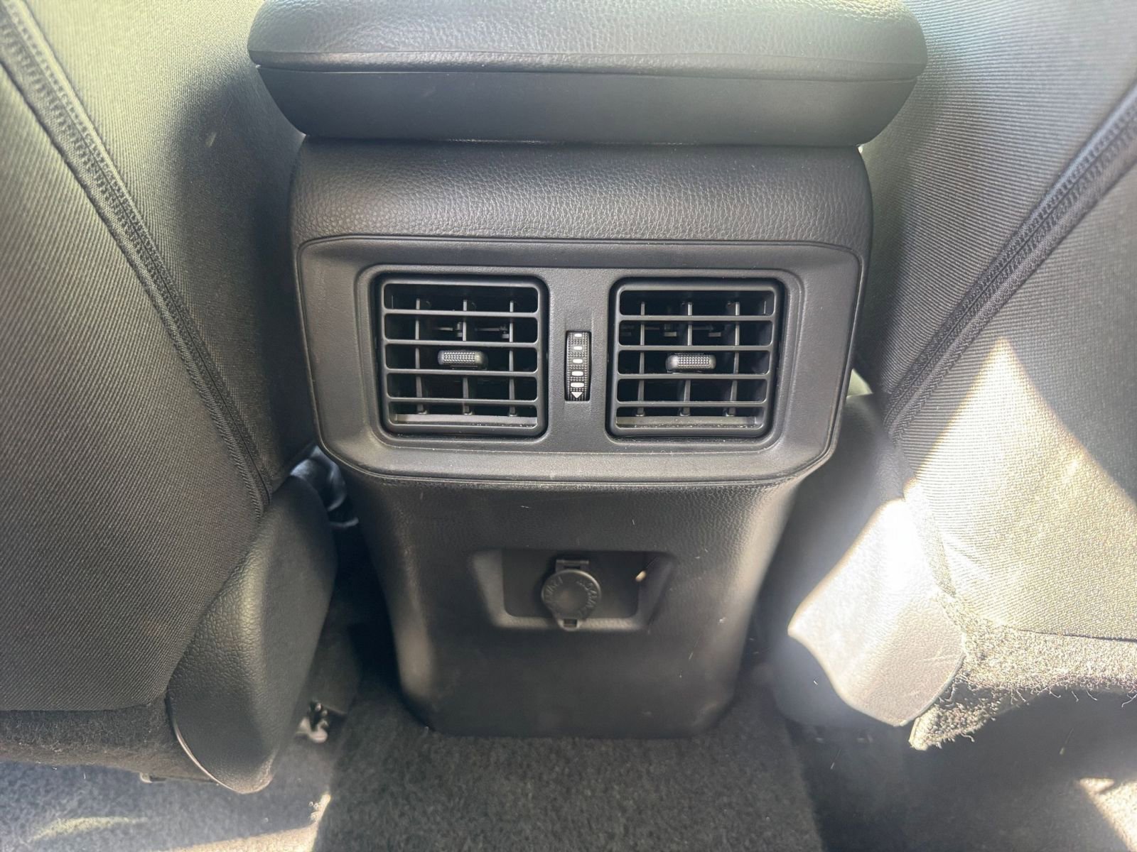 Used 2025 Toyota RAV4 LE image 23