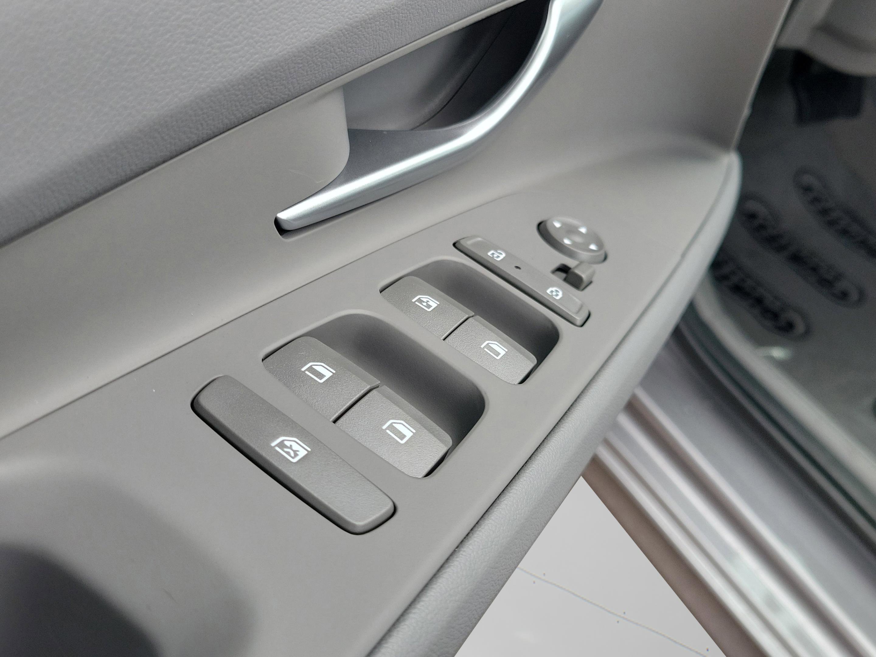 New 2025 Hyundai Elantra Blue image 32