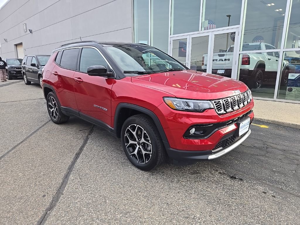 Certified 2025 Jeep Compass Limited image 3