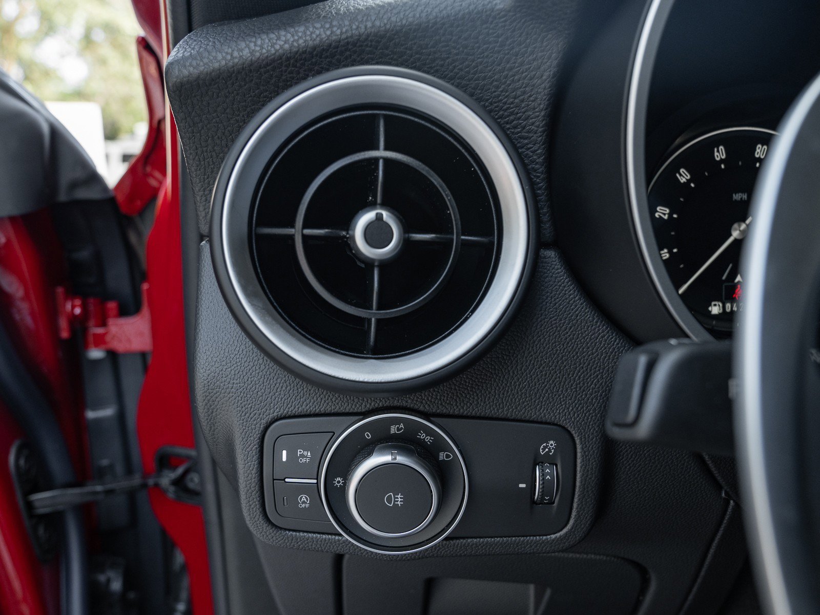 New 2024 Alfa Romeo Stelvio Veloce image 39