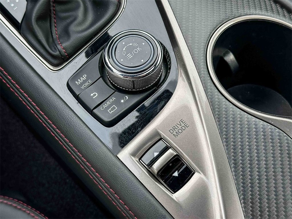 Used 2022 INFINITI Q60 Red Sport 400 w/ Carbon Fiber Package image 31