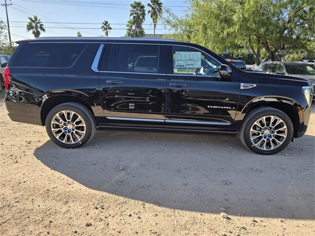 New 2026 GMC Yukon XL Denali image 4