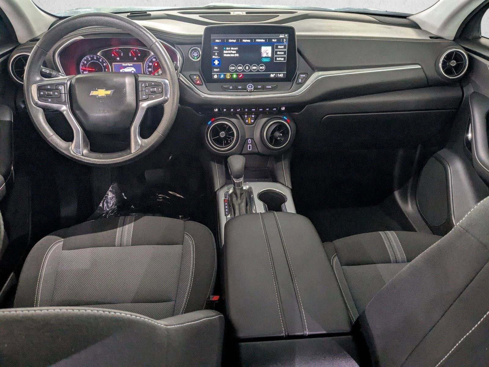 Used 2023 Chevrolet Blazer LT FWD image 16