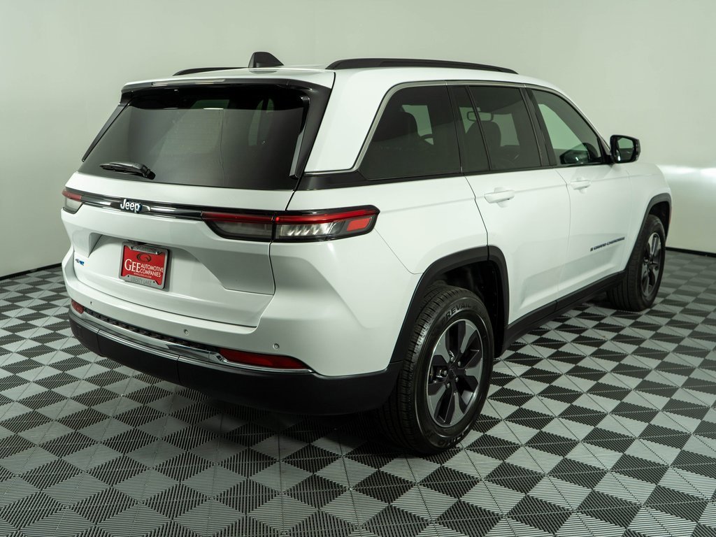 Used 2024 Jeep Grand Cherokee Limited 4xe image 6