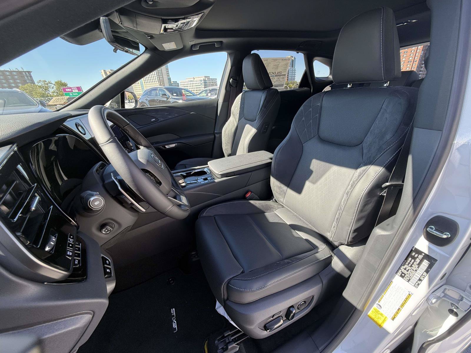 New 2026 Lexus RX 450h AWD w/ Convenience Package image 2