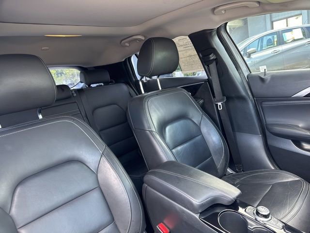 Used 2018 INFINITI QX30 Premium w/ Navigation Package AWD/4WD image 12