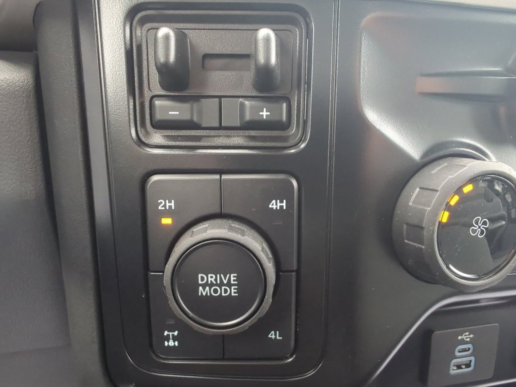 New 2026 Ford F350 XLT image 22
