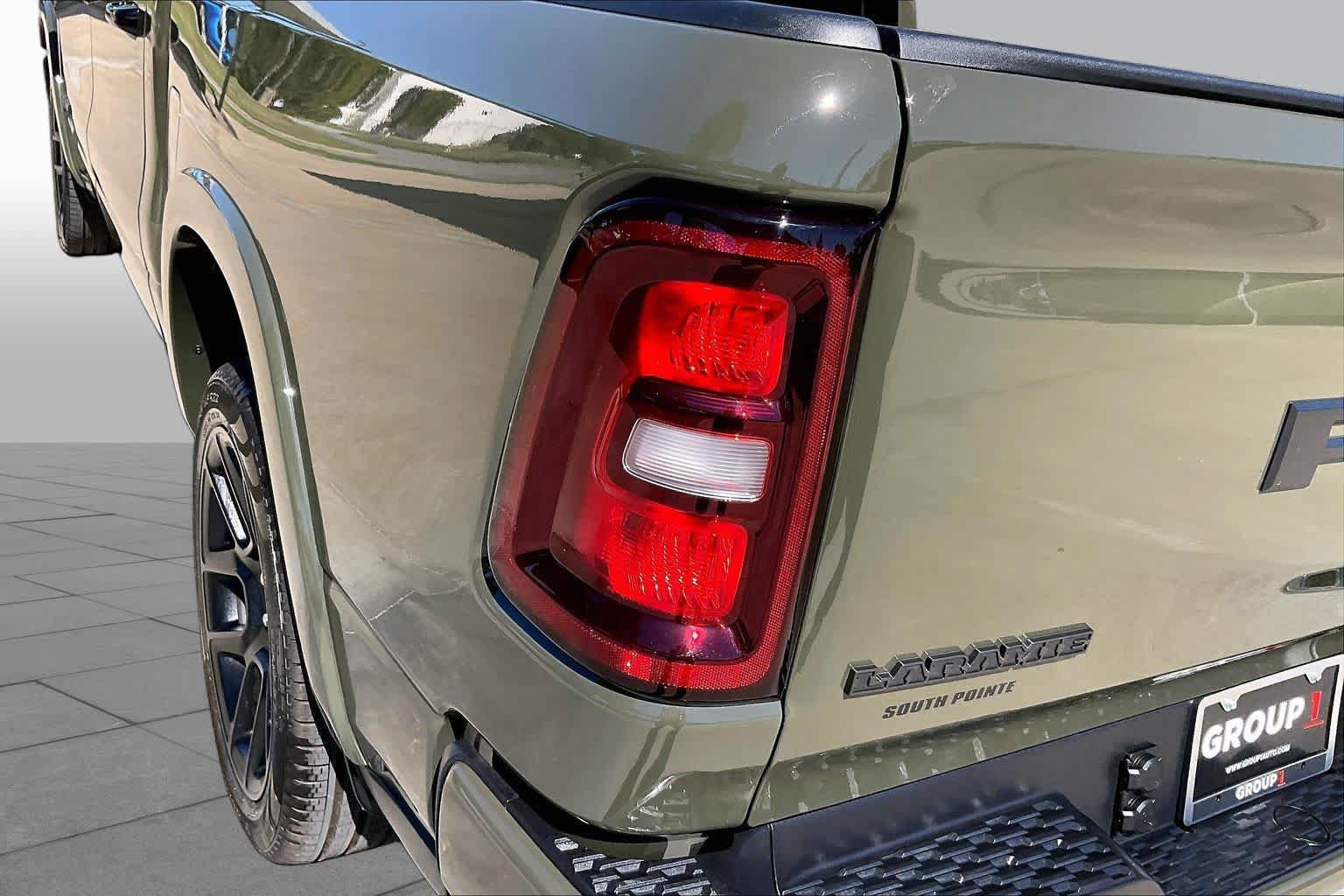 New 2027 RAM 1500 Laramie AWD/4WD image 14