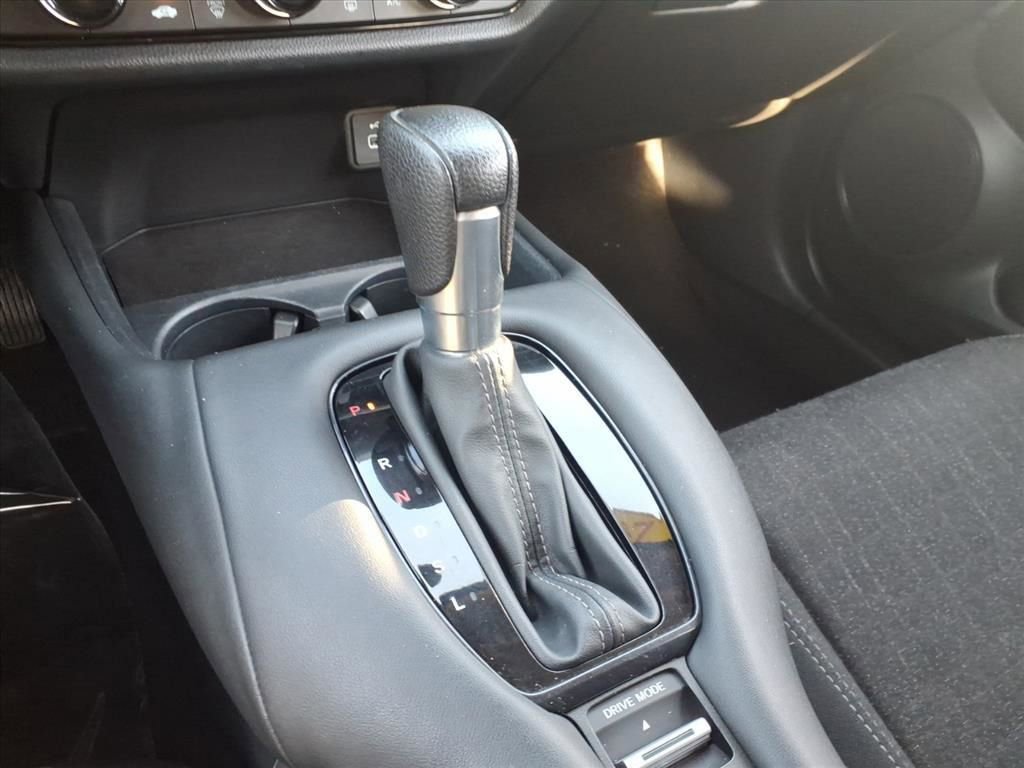 Used 2023 Honda HR-V LX image 16