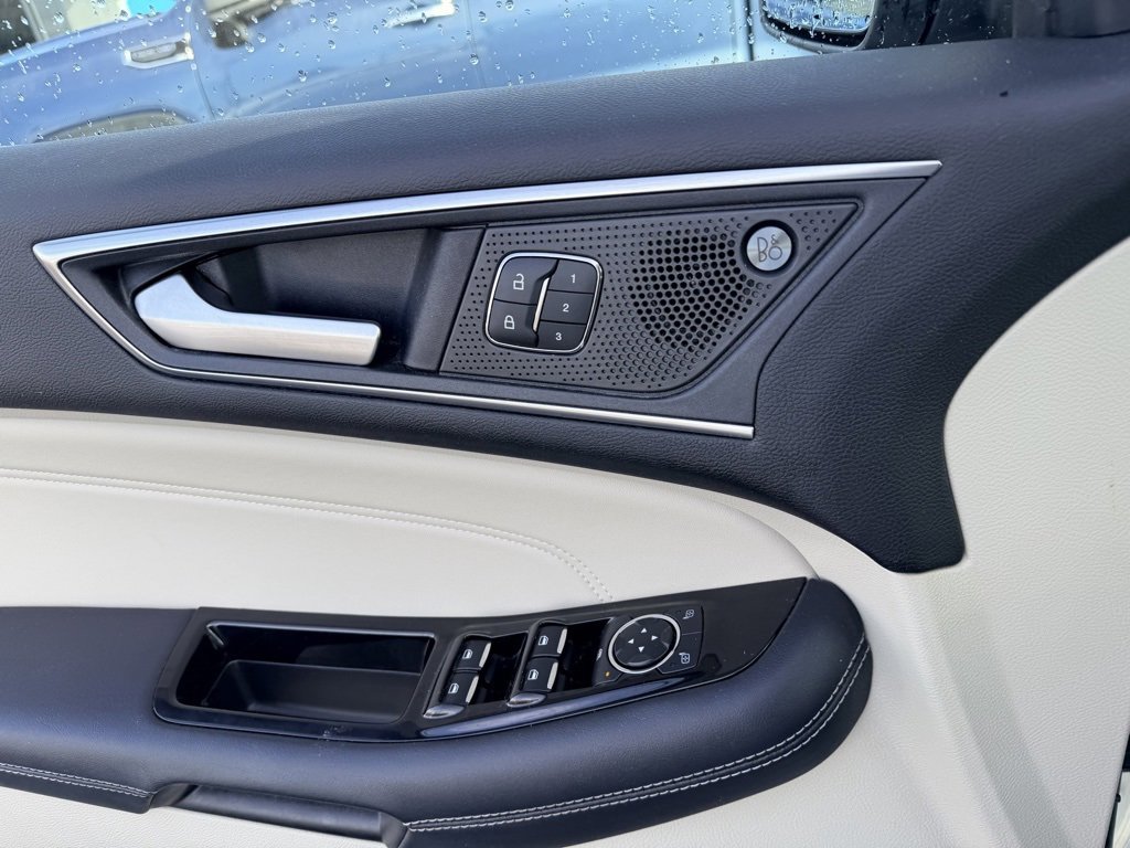 Used 2020 Ford Edge Titanium w/ Equipment Group 301A image 22