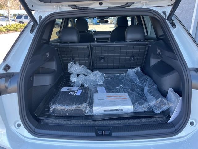 New 2026 Volkswagen Tiguan SE R-Line image 25