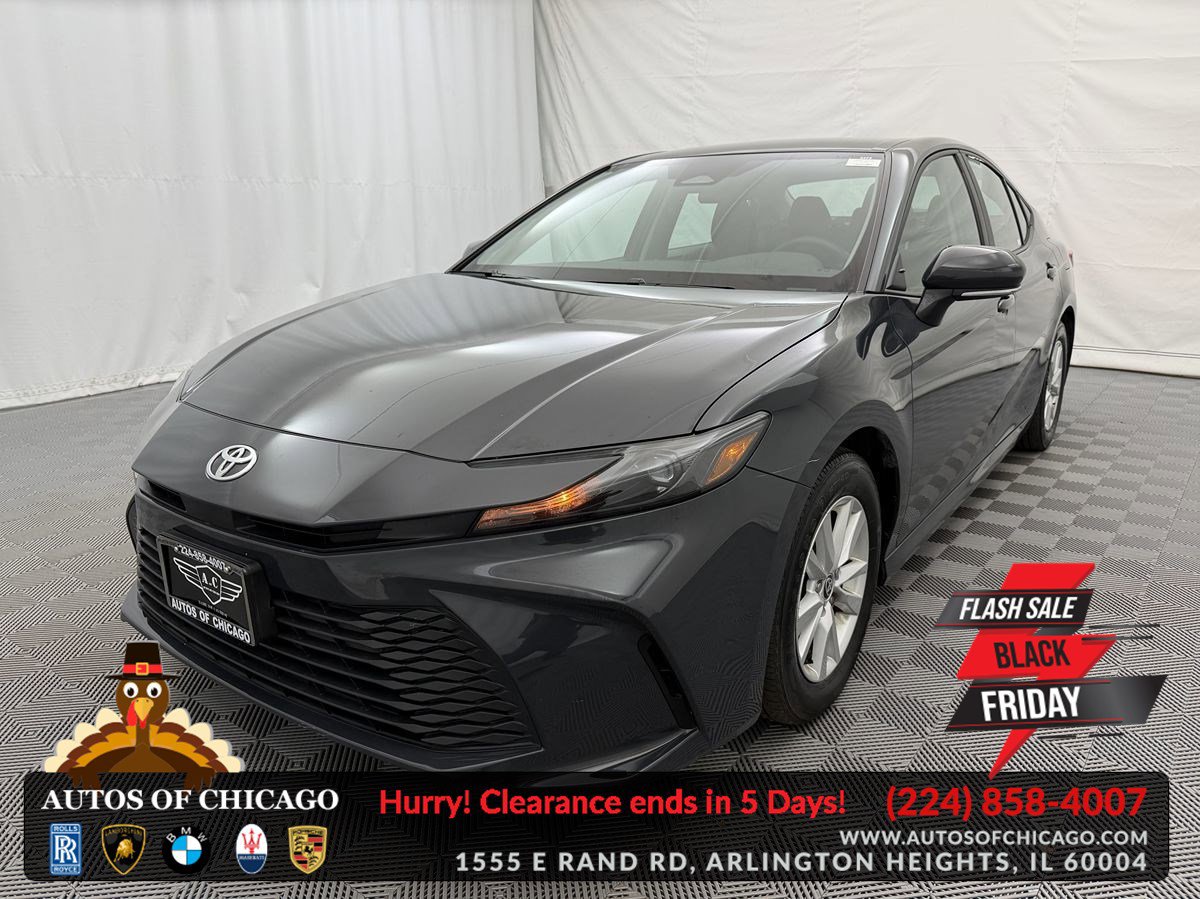 Used 2025 Toyota Camry LE image 1