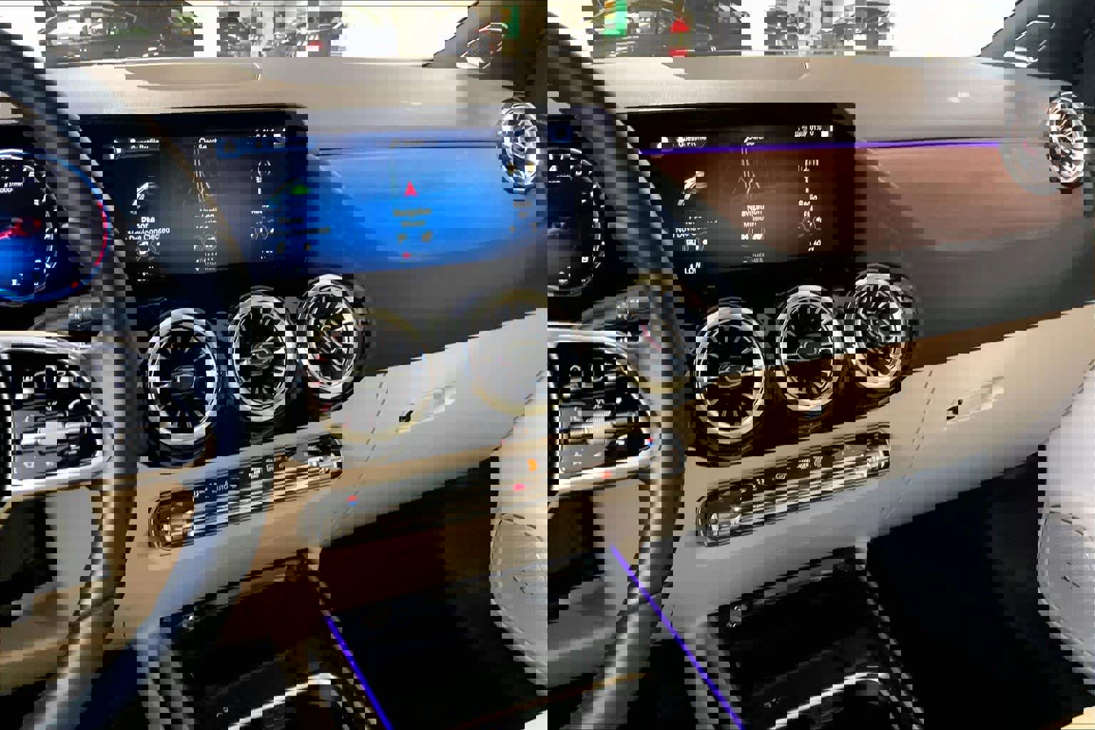 Used 2023 Mercedes-Benz GLA 250 4MATIC image 7