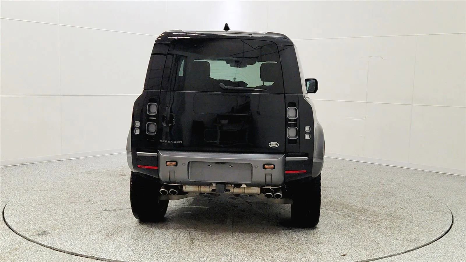 Used 2022 Land Rover Defender 90 V8 image 6