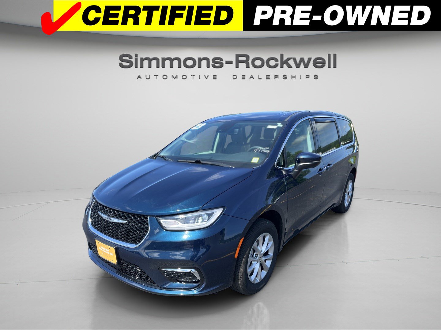 Certified 2023 Chrysler Pacifica Touring-L