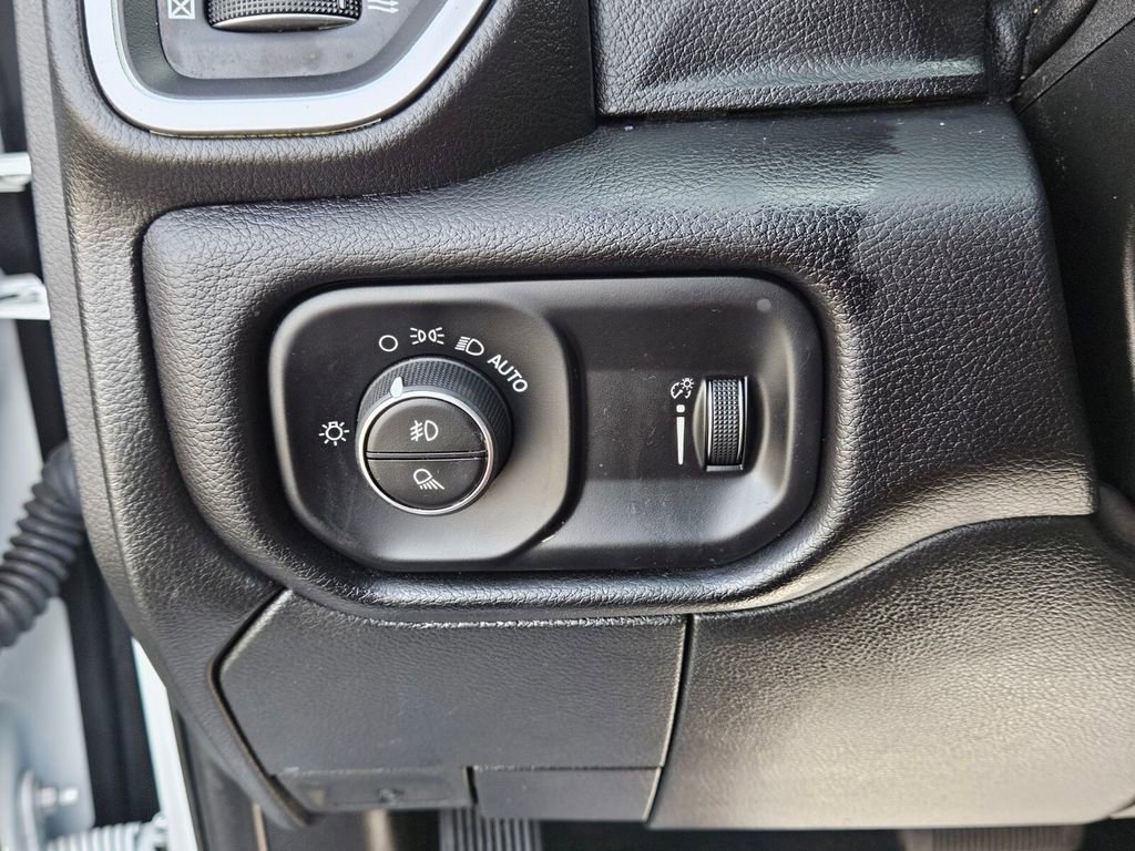 Used 2024 RAM 3500 Big Horn image 26