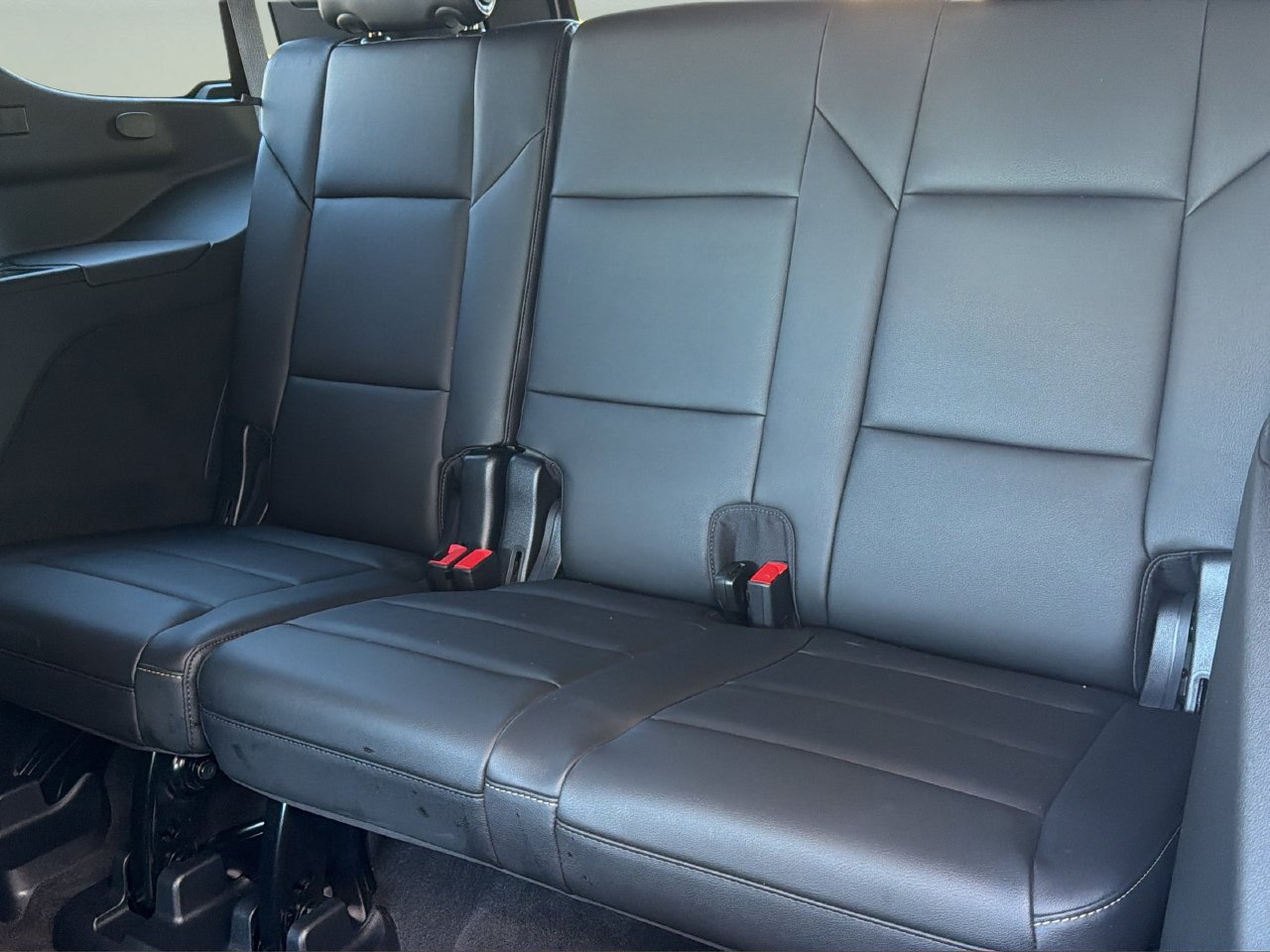 Used 2023 Cadillac Escalade Luxury RWD image 12