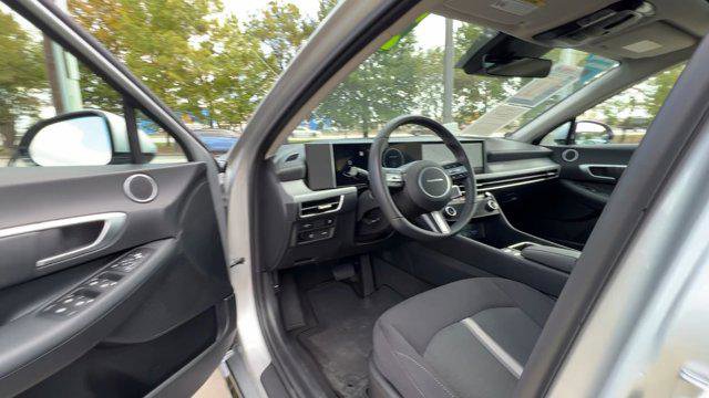 New 2025 Hyundai Sonata SEL FWD image 34
