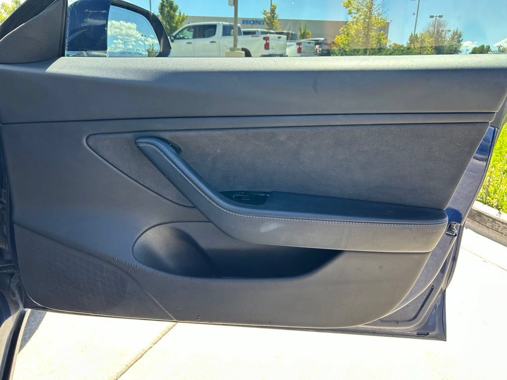 Used 2019 Tesla Model 3 Mid Range RWD image 26