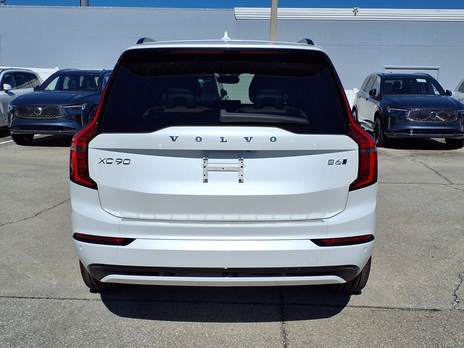 New 2026 Volvo XC90 B6 Ultra w/ Protection Package Premier AWD/4WD image 6