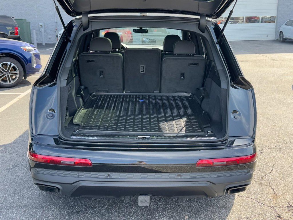 Used 2025 Audi Q7 3.0T Prestige w/ Prestige Package image 9