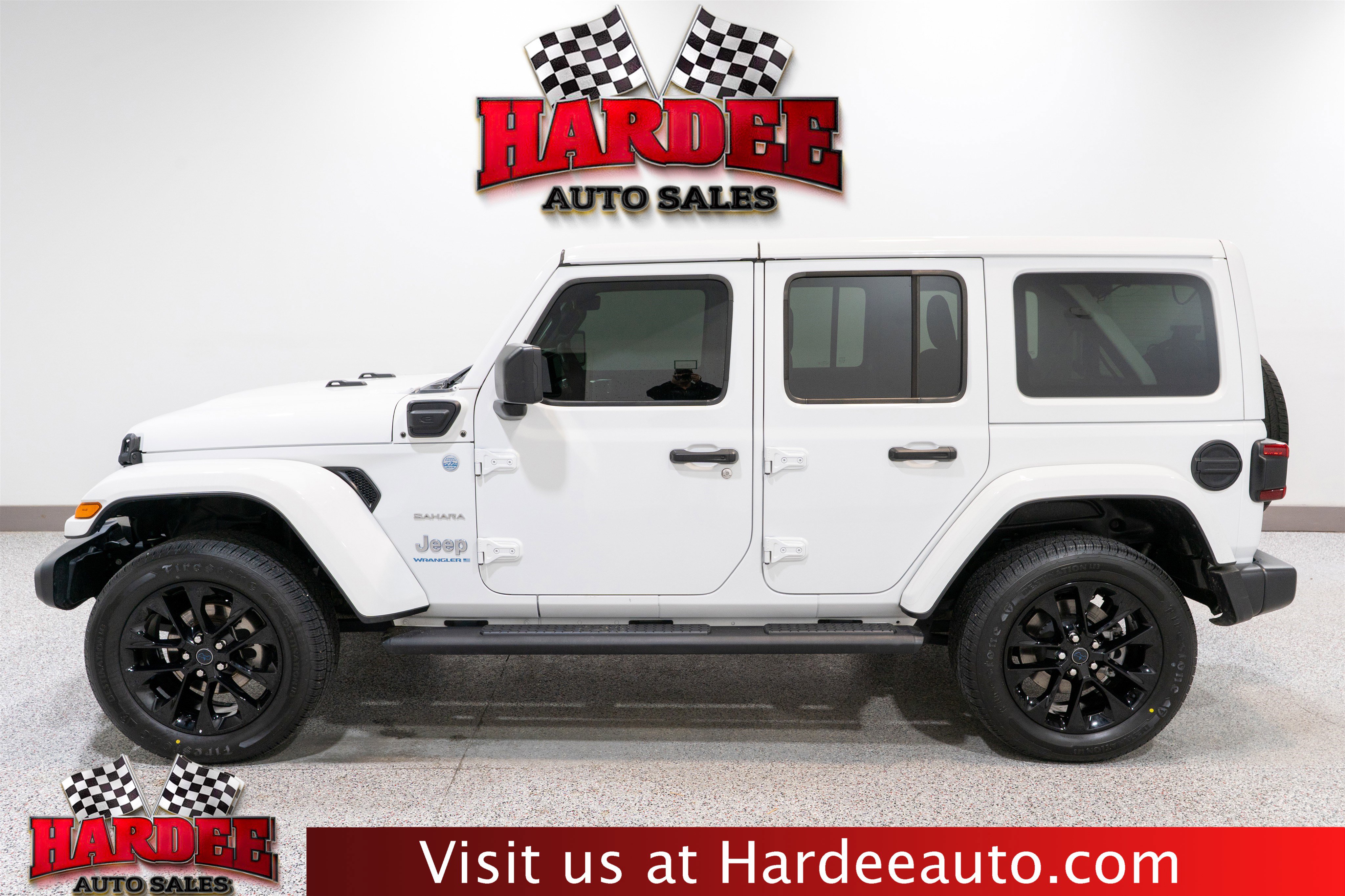 Used 2024 Jeep Wrangler Unlimited Sahara w/ Technology Group AWD/4WD 360° Tour