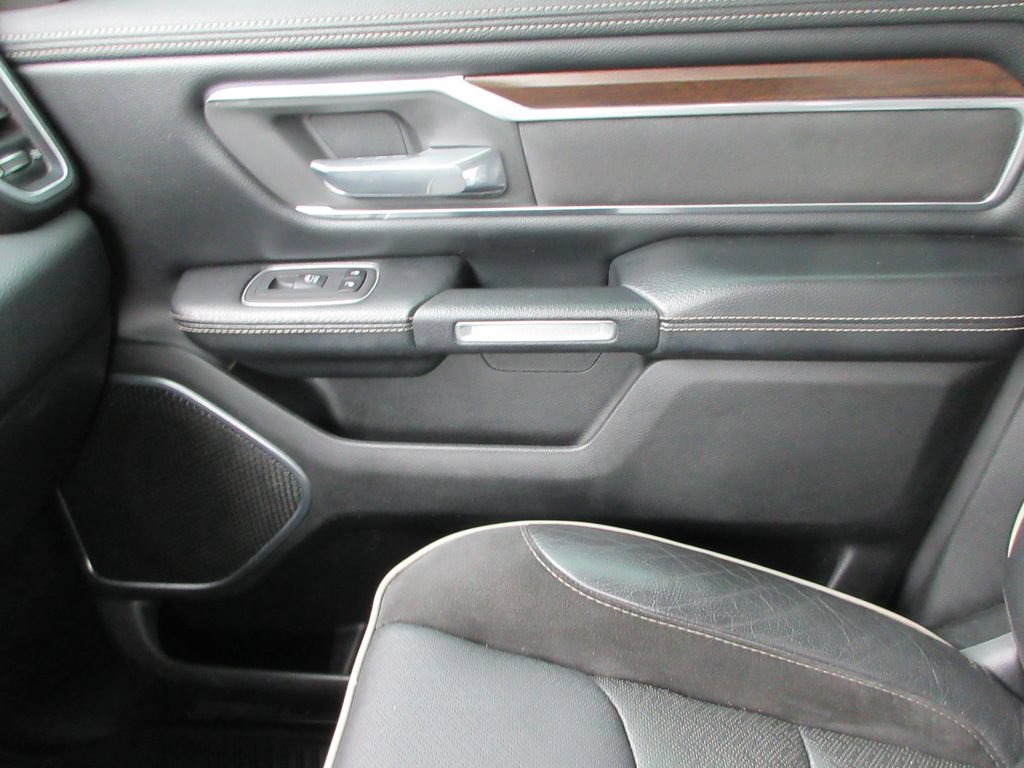 Used 2021 RAM 1500 Laramie AWD/4WD image 37