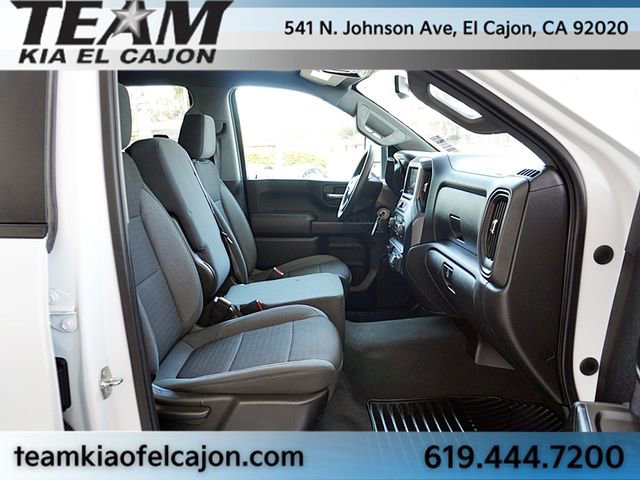 Used 2022 Chevrolet Silverado 2500 Custom w/ Custom Value Package AWD/4WD image 11