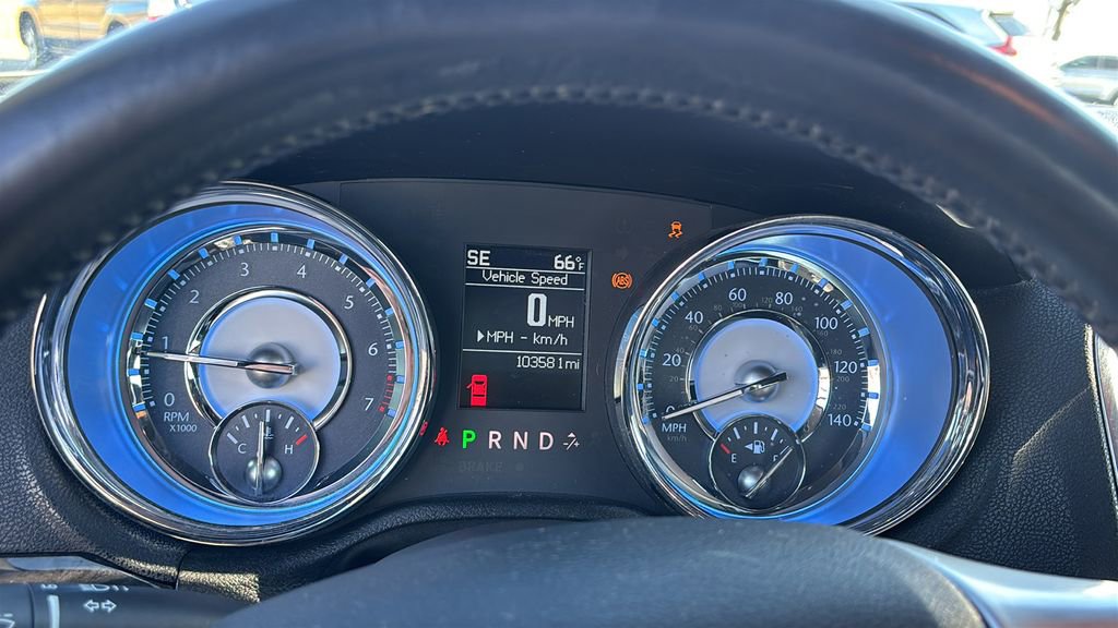 Used 2011 Chrysler 300 Limited image 16