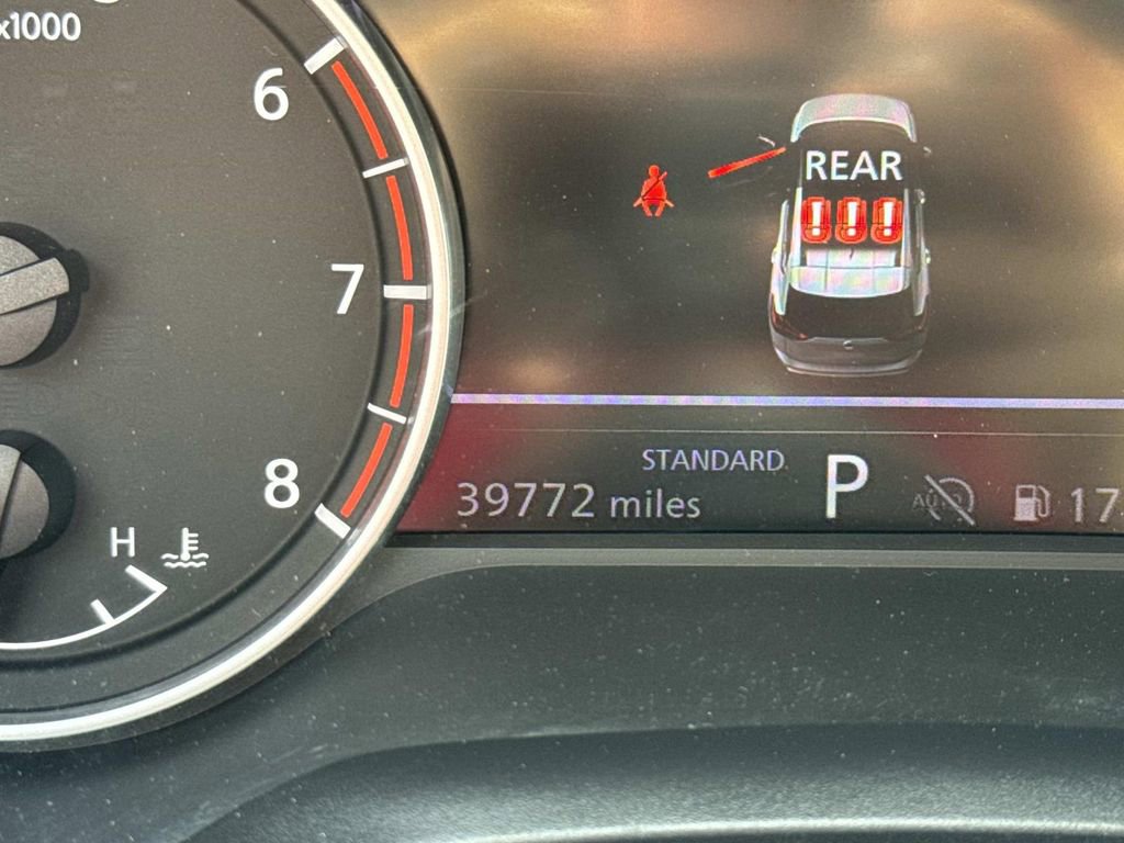 Used 2024 Nissan Rogue SV image 28