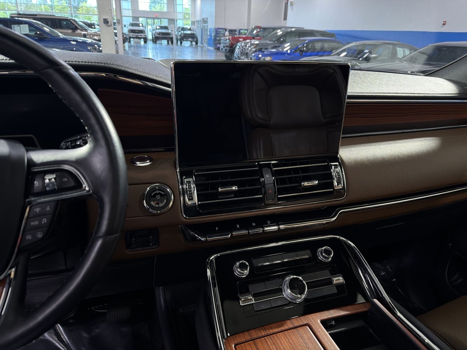 Used 2024 Lincoln Navigator Reserve AWD/4WD image 19