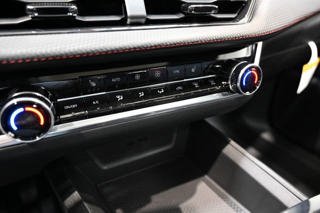 New 2026 Chevrolet Equinox RS w/ LPO, Floor Liner Package image 17