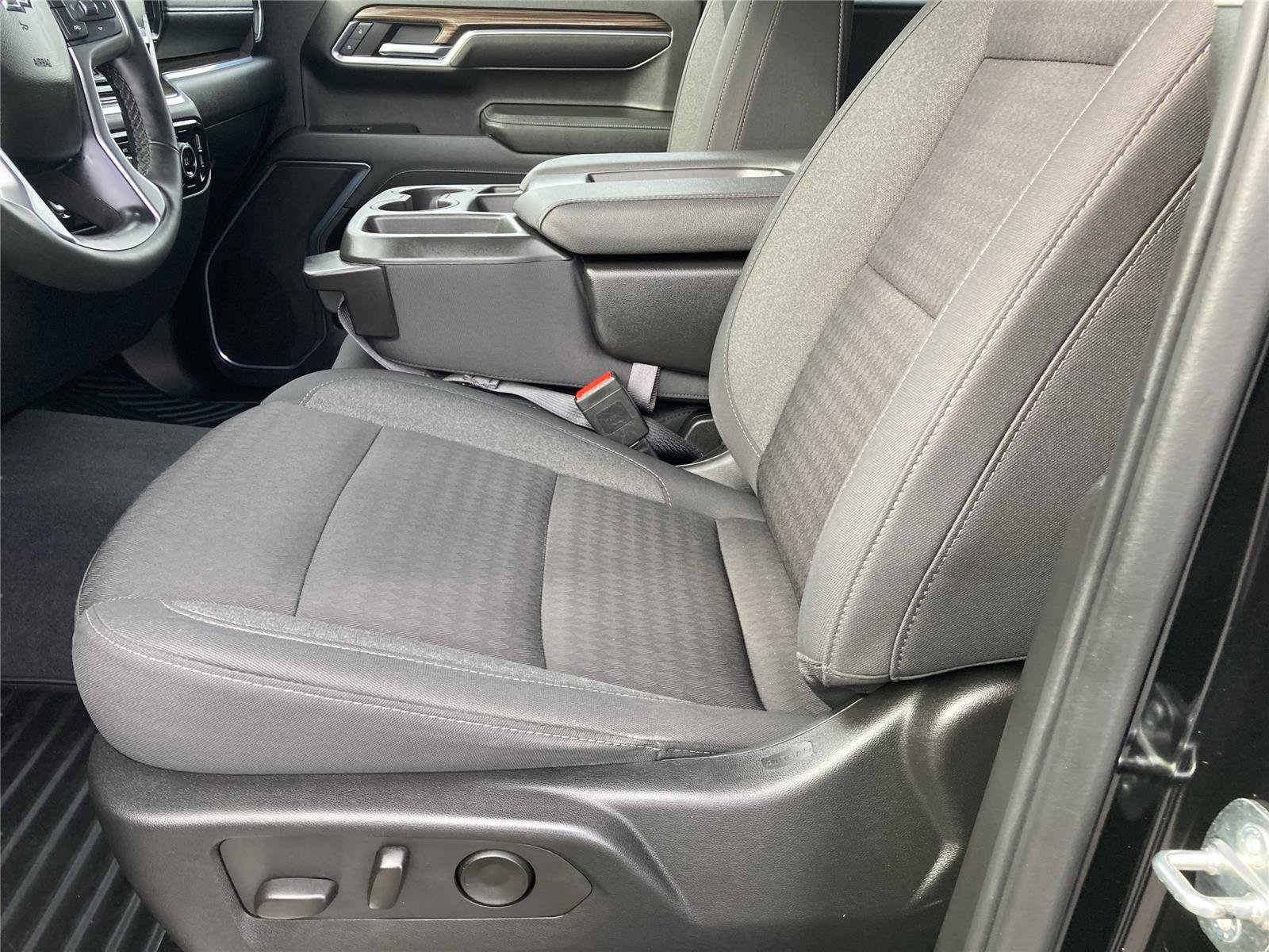 Used 2023 Chevrolet Silverado 1500 RST w/ Z71 Off-Road Package image 25