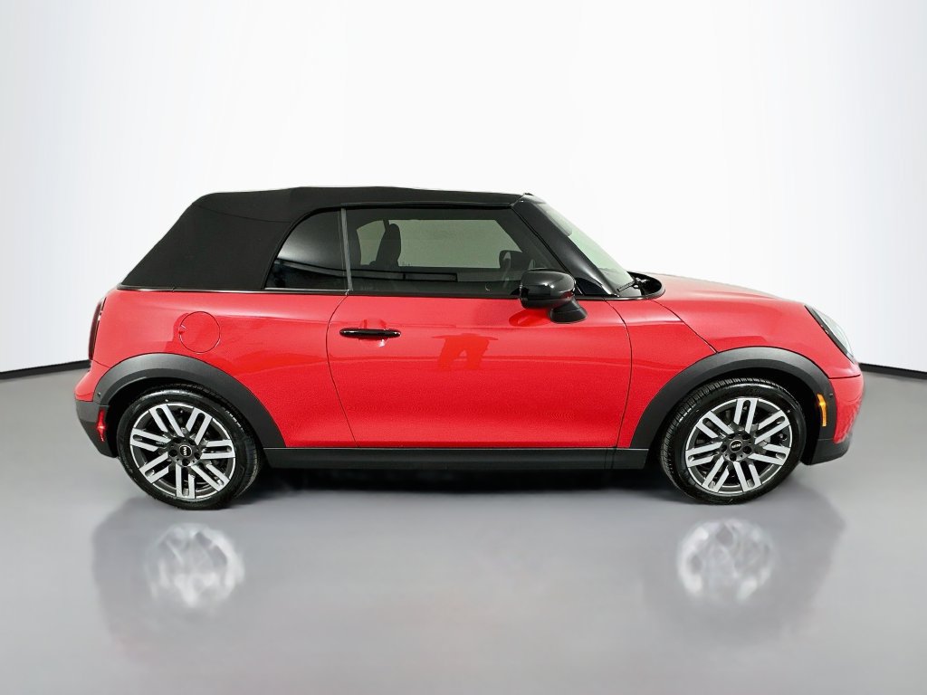 Used 2025 MINI Cooper S FWD image 4