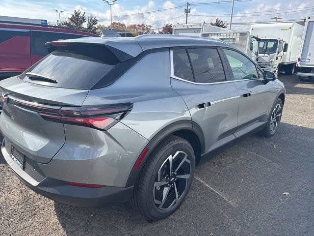 New 2026 Chevrolet Equinox EV LT FWD image 4