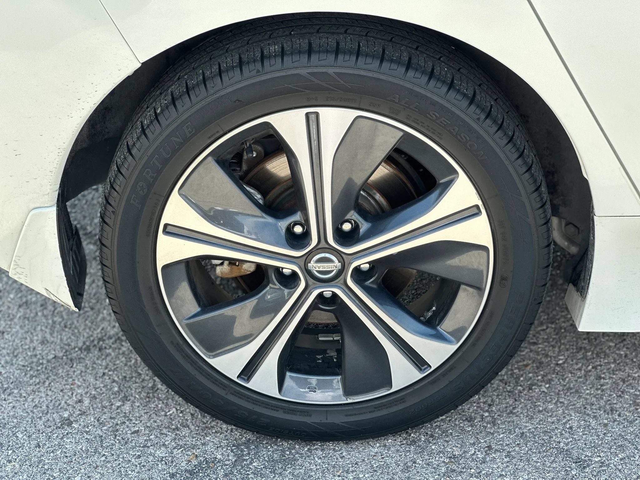 Used 2018 Nissan Leaf SL w/ SL Technology Package FWD image 23