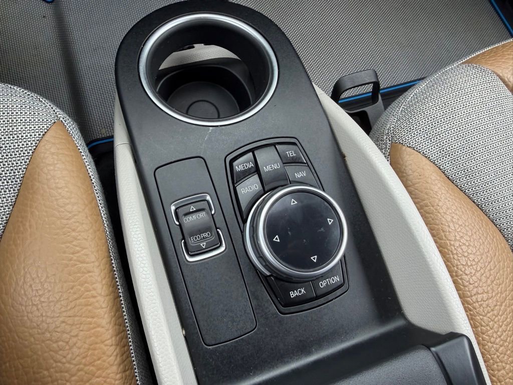 Used 2014 BMW i3 image 25