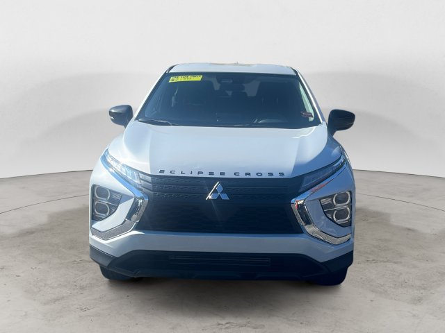 Used 2025 Mitsubishi Eclipse Cross LE AWD/4WD image 8
