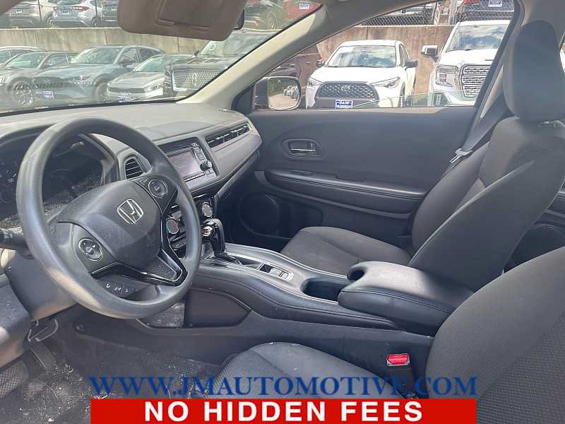 Used 2019 Honda HR-V LX image 2