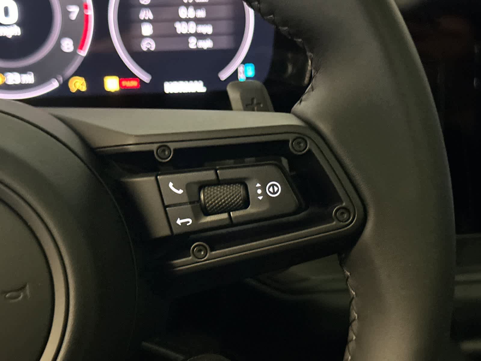 New 2026 Porsche Cayenne GTS image 29