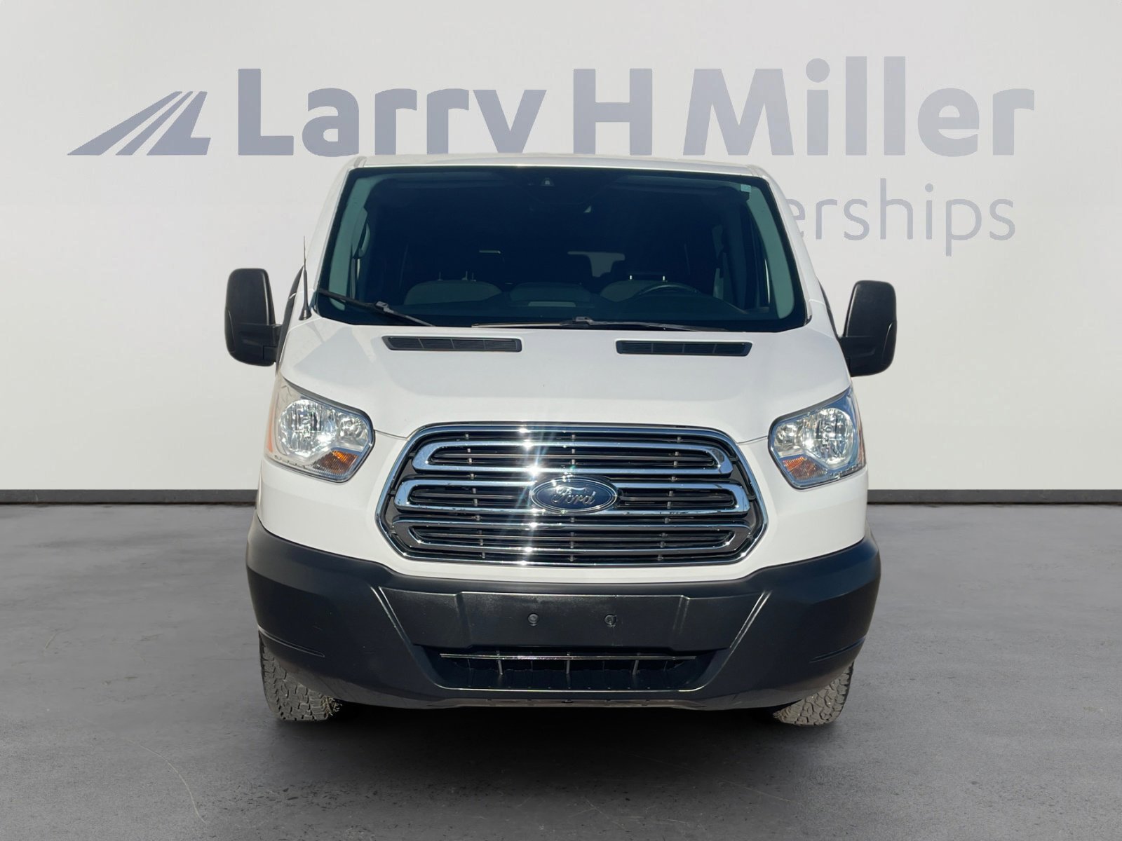 Certified 2019 Ford Transit 350 XLT image 8