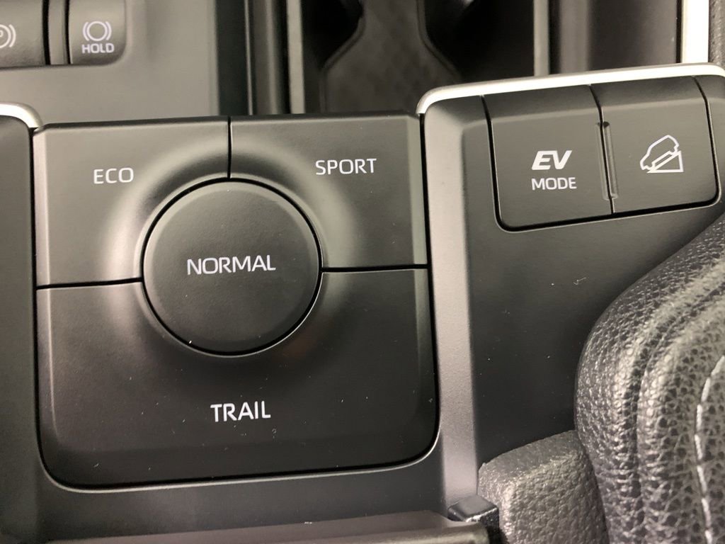 Used 2024 Toyota Grand Highlander AWD Hybrid image 29