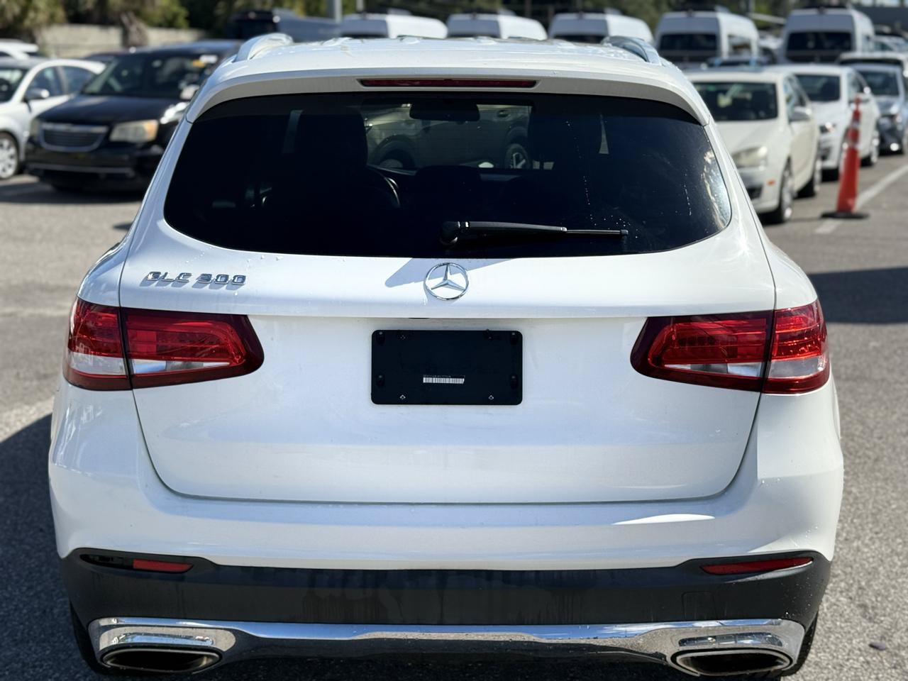 Used 2019 Mercedes-Benz GLC 300 w/ Premium Package image 19