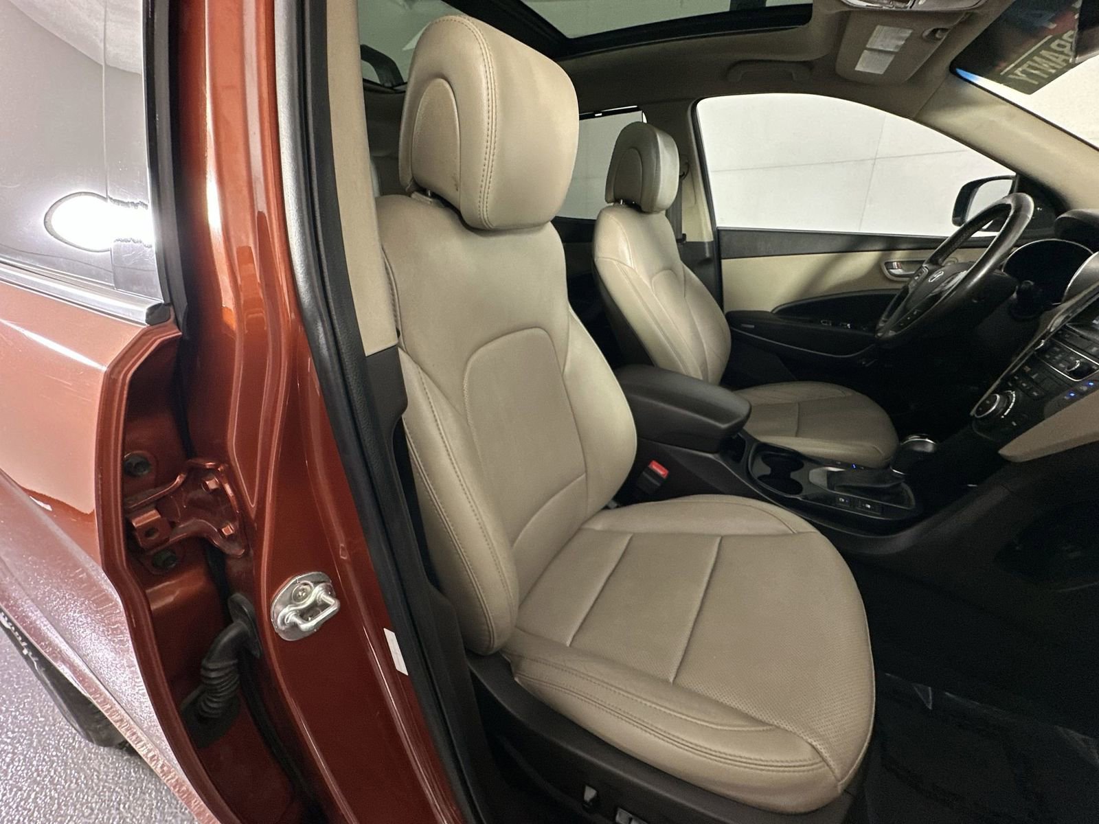 Used 2017 Hyundai Santa Fe Sport w/ 2.4L Tech Package 04 FWD image 27