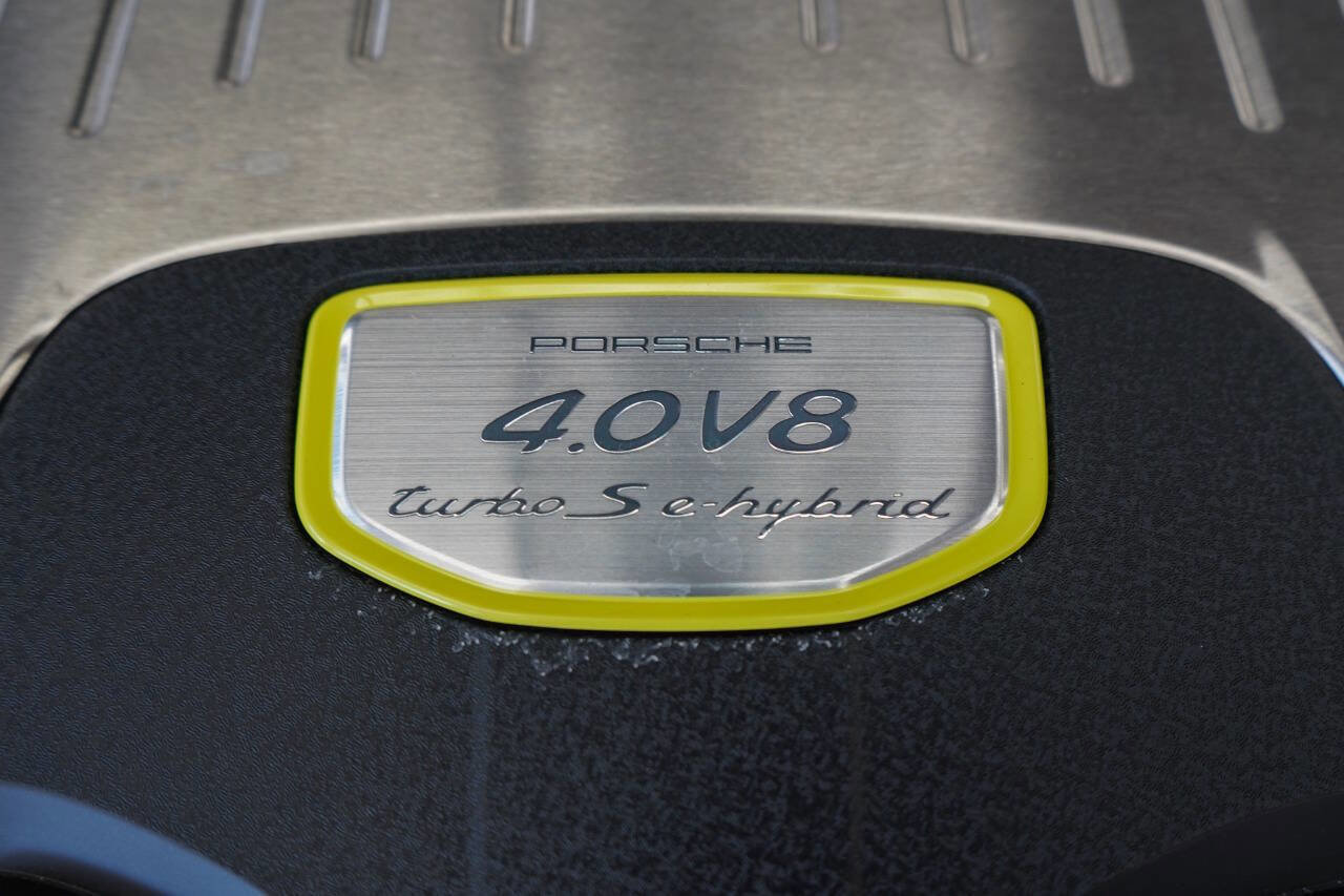 Used 2023 Porsche Panamera Turbo S image 40