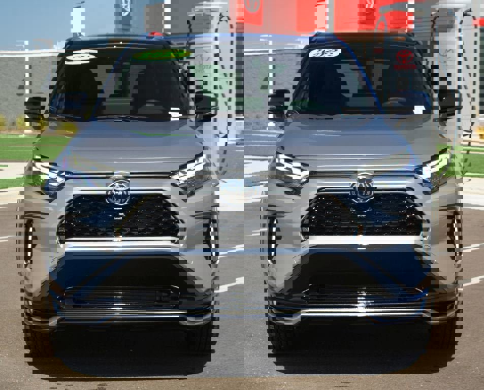 Used 2025 Toyota RAV4 XSE image 26