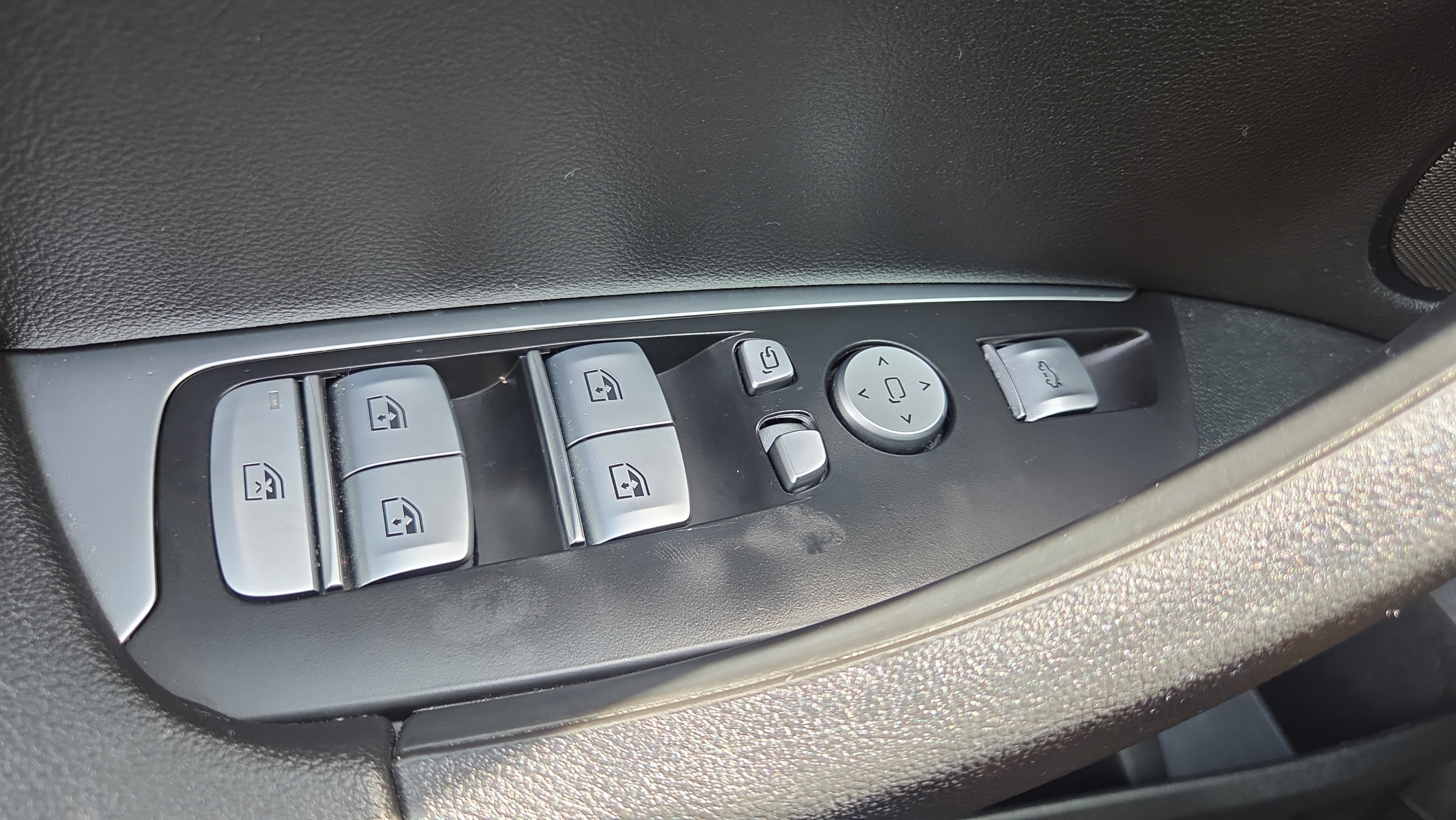 Used 2024 BMW X3 sDrive30i w/ Convenience Package w/ZPA RWD image 33