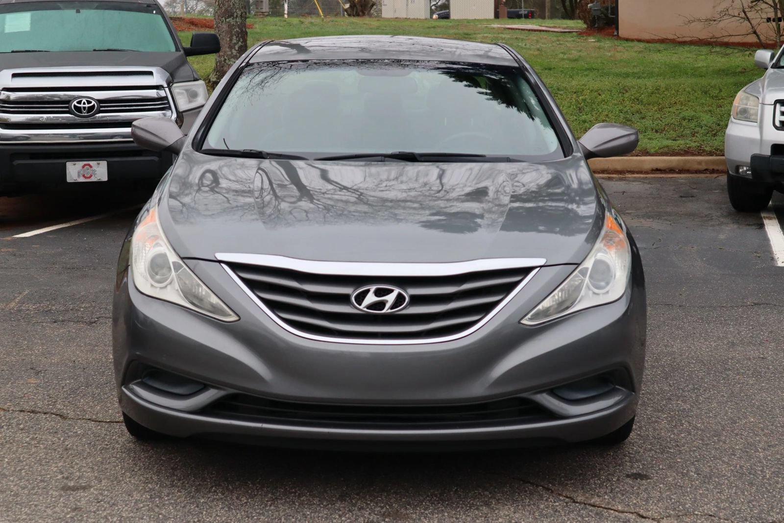 Used 2012 Hyundai Sonata GLS FWD image 2